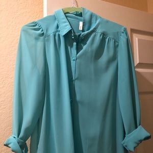 Teal/mint frenchi blouse perfect for work!